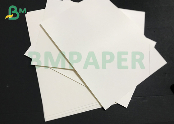 Naturalny biały 210g + 15g Karton powlekany PE na papierowy surowiec