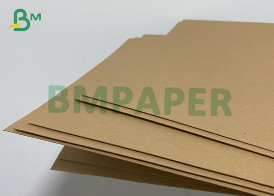 Karton Kraft o gramaturze 400 g / m2 Dwustronny brązowy czerwony papier do pakowania pudełek