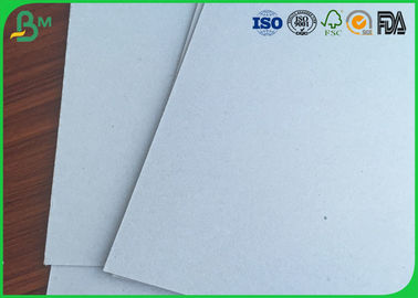 Sztywny / mocny szary papier wiórowy 2,0 mm 889 * 1194 Mm w arkuszu ISO 9001 Zatwierdzony