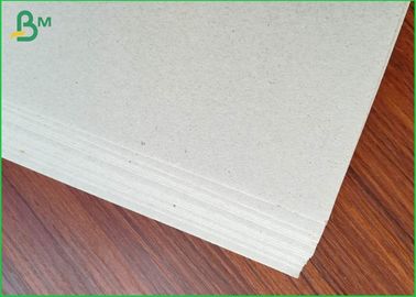 Wytrzymała tafla papieru ściernego o gramaturze 300gsm do 600 g / m2 na karton ciężki