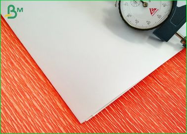 Papier do druku offsetowego z masy celulozowej Virgin Paper Dwustronny arkusz papieru do drukowania książek szkolnych