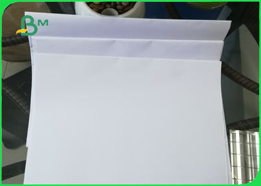 Papier papierowy niepowlekany, biały, z papierem 70 80 g / m2