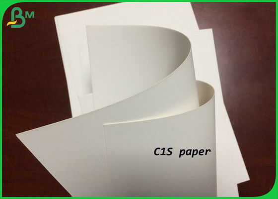 Certyfikowany papier FSC Silk C1S do produkcji broszur reklamowych lub kart urodzinowych