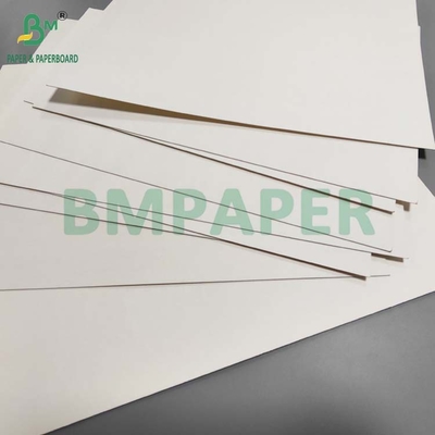 0.6MM 0,7MM Niepowlekany Papier Absorpcyjny Do Podkładek Materiał 900 x 1194mm