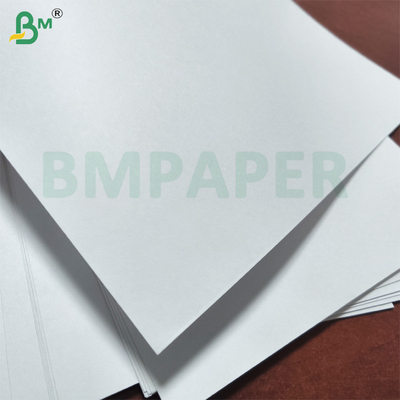 Niepowlekany papier karcianowy biały 100lb jasny ultra gładki papier osłonowy