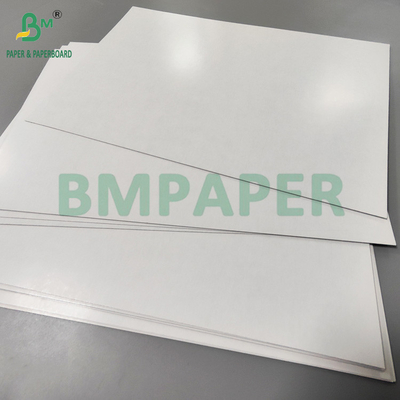 310 gm 330 gm Czarny papier z rdzeniem do kart pokerowych 23' x 29' Wysoka przenikliwość