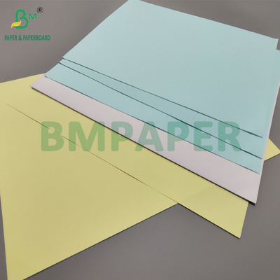 50 g 60 g CF Biały NCR Papier bezwęglowy do kształtów wieloczęściowych 610 x 860 mm