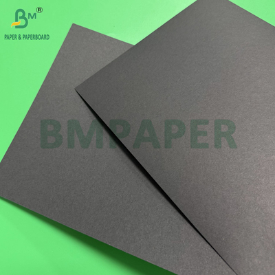 400gm 450gm Czarny papier Dwie strony Głębokie czarne arkusze 610x860mm