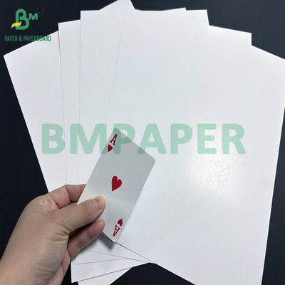 300 gramów Glossy Coating 2 Side Poker Paper z niebieskim rdzeniem 71 x 65cm