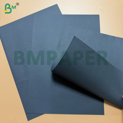 70gsm 80gsm Dwustronny głęboki czarny papier pakowy w rolkach 300-2300mm