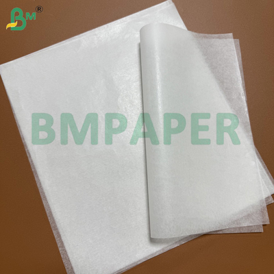 30gsm Biały papier bazowy powlekany woskiem, bezpieczny dla żywności, do pakowania cukierków 900mm 1050mm
