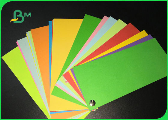 Kolorowy papier składany o gramaturze 180 g / m2 do majsterkowania A1 A3 A4 o wysokiej sztywności
