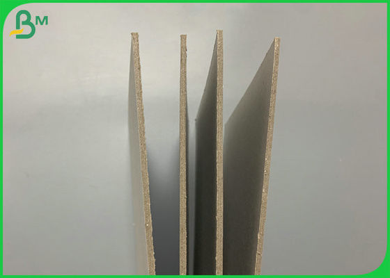 Szara tektura o wysokiej sztywności 1 mm 625 g / m2 do książki w twardej oprawie 1200 x 900 mm