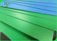 Jednostronnie błyszczący laminowany zielony papier do folderów o grubości 1,0 mm w formie arkusza