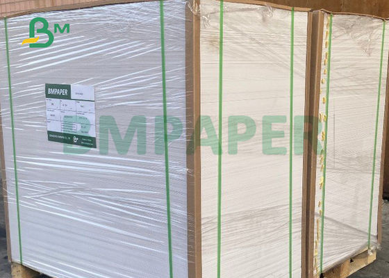 53gsm 55gsm niepowlekany papier książkowy do broszur Wysoka gładkość 70 x 100 cm