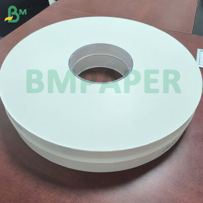 Lekki biały lub z nadrukiem papier do pakowania w rolkach z nacięciami do indywidualnego pakowania słomek