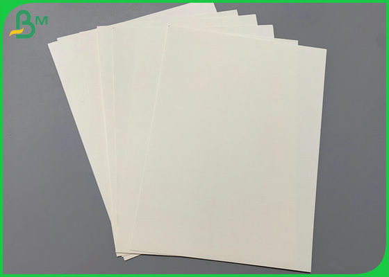 700mm Szerokość 300gsm Niepowlekany papier o wysokiej sztywności do robienia kubków papierowych