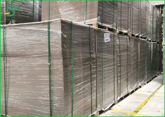 Płyty wiórowe grubości 3 mm 4 mm Grubość 1250 g / m2 Wodoodporny Certyfikat FSC