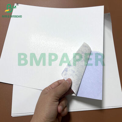 Karta do gry o szerokości 95 cm, gramatura 280 gsm, 300 gsm, z niebieskim rdzeniem