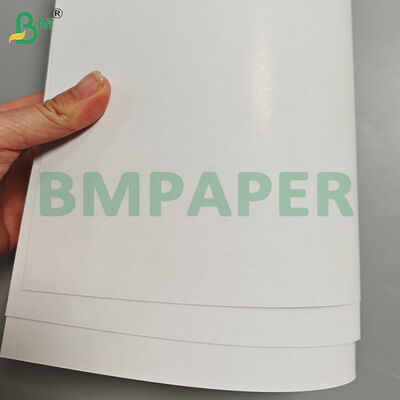 Dwustronnie powlekane, błyszczące arkusze papieru do kart do gry o gramaturze 310 g/m2 i gramaturze 320 g/m2