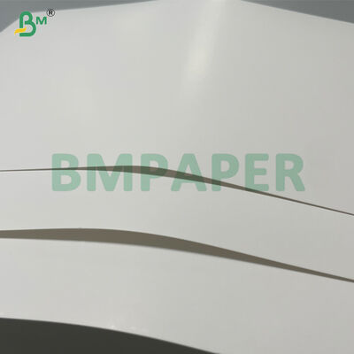 Papier błyskawiczny z makaronem błyskawicznym, laminowany PE, o gramaturze 230 g, odporny na wysokie temperatury