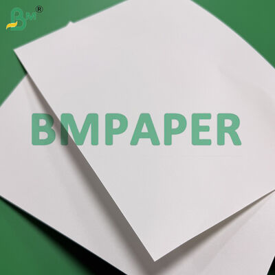 Papier Kraft Blanc 250gsm 300gsm Pour Étiquettes Volantes Rouleaux Jumbo, Surface Rugueuse