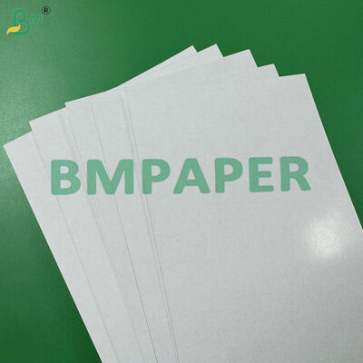 300-320 gm Papier kartonowy o wysokiej sztywności z podwójnymi stronami pokryty kartonami z czarnym rdzeniem